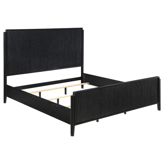 Brookmead E King Bed in Black - Coaster Furniture