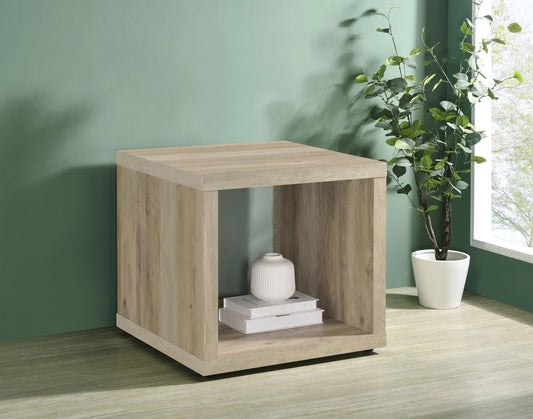Frisco End Table - Distressed Pine