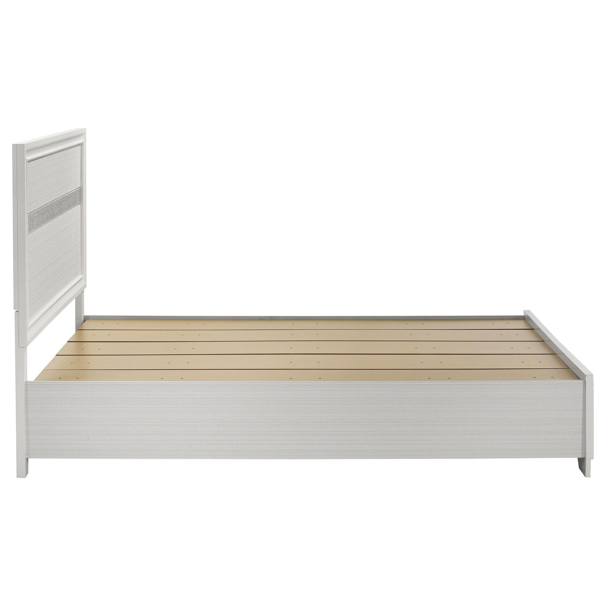 Miranda Queen Bed in White - Coaster Furniture