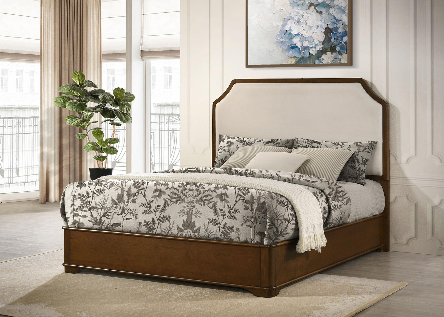 Garland Bed in Brown Cherry / Cream