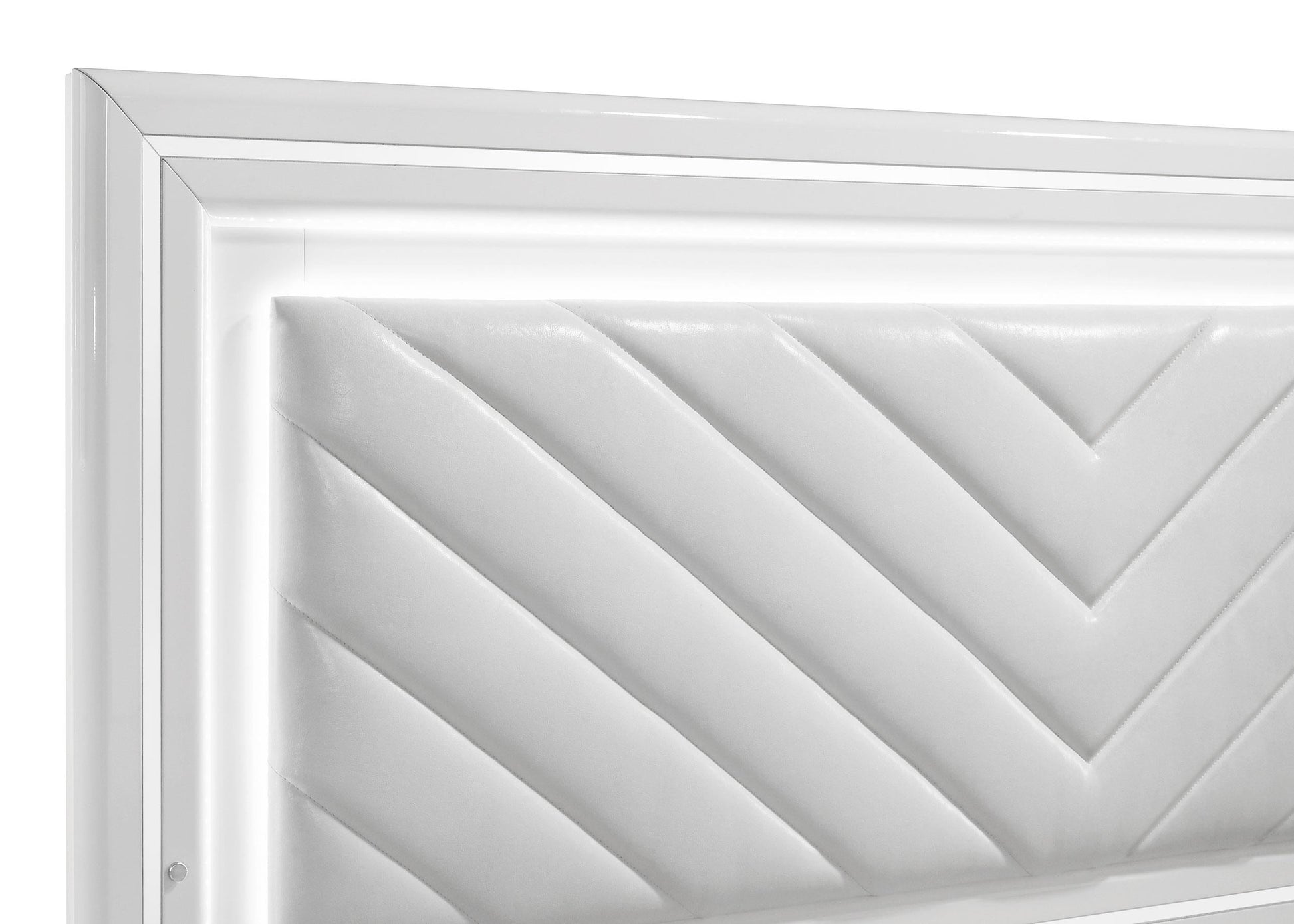 Cassia Bed in White High Gloss
