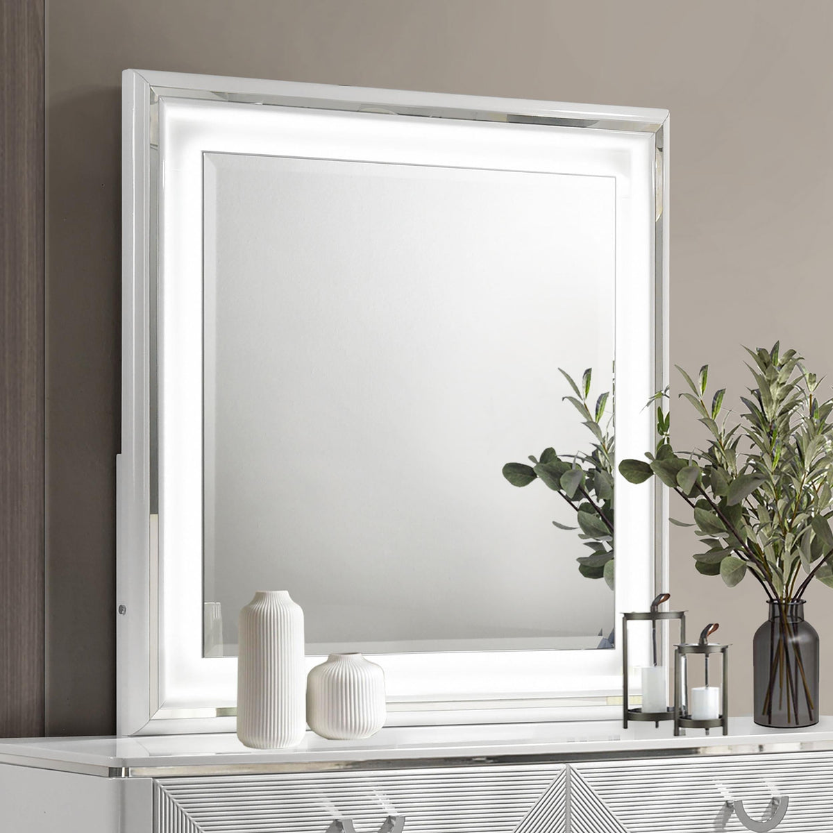Cassia Dresser Mirror in White High Gloss - Coaster Furniture