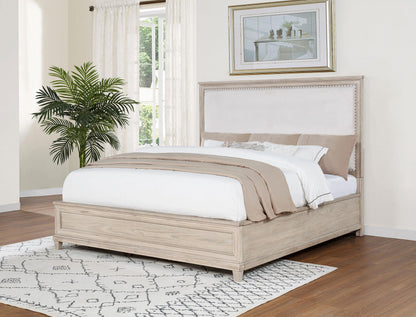Pembroke Bed in Washed Oak