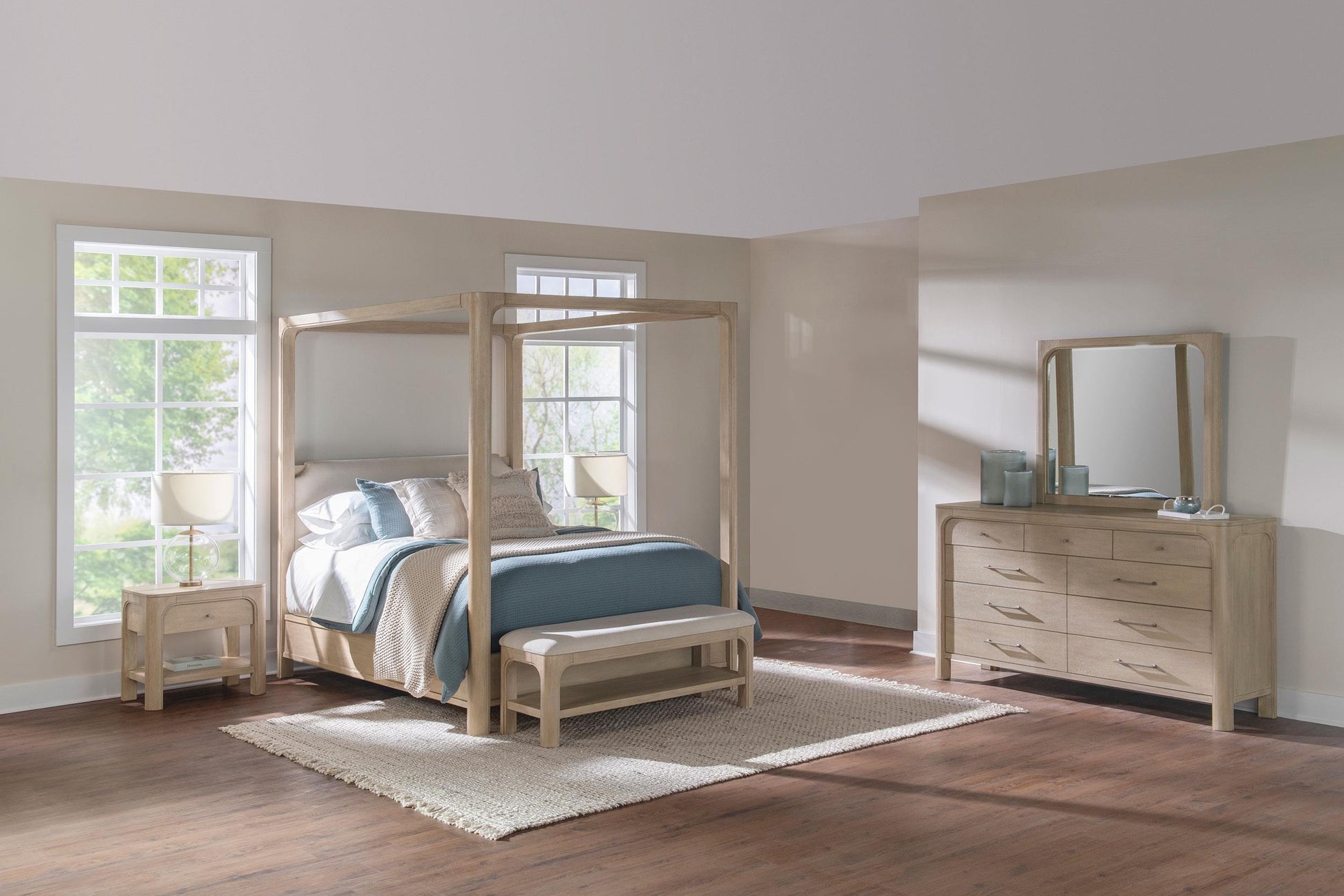 Solano 4-Piece Set in Weathered Mango