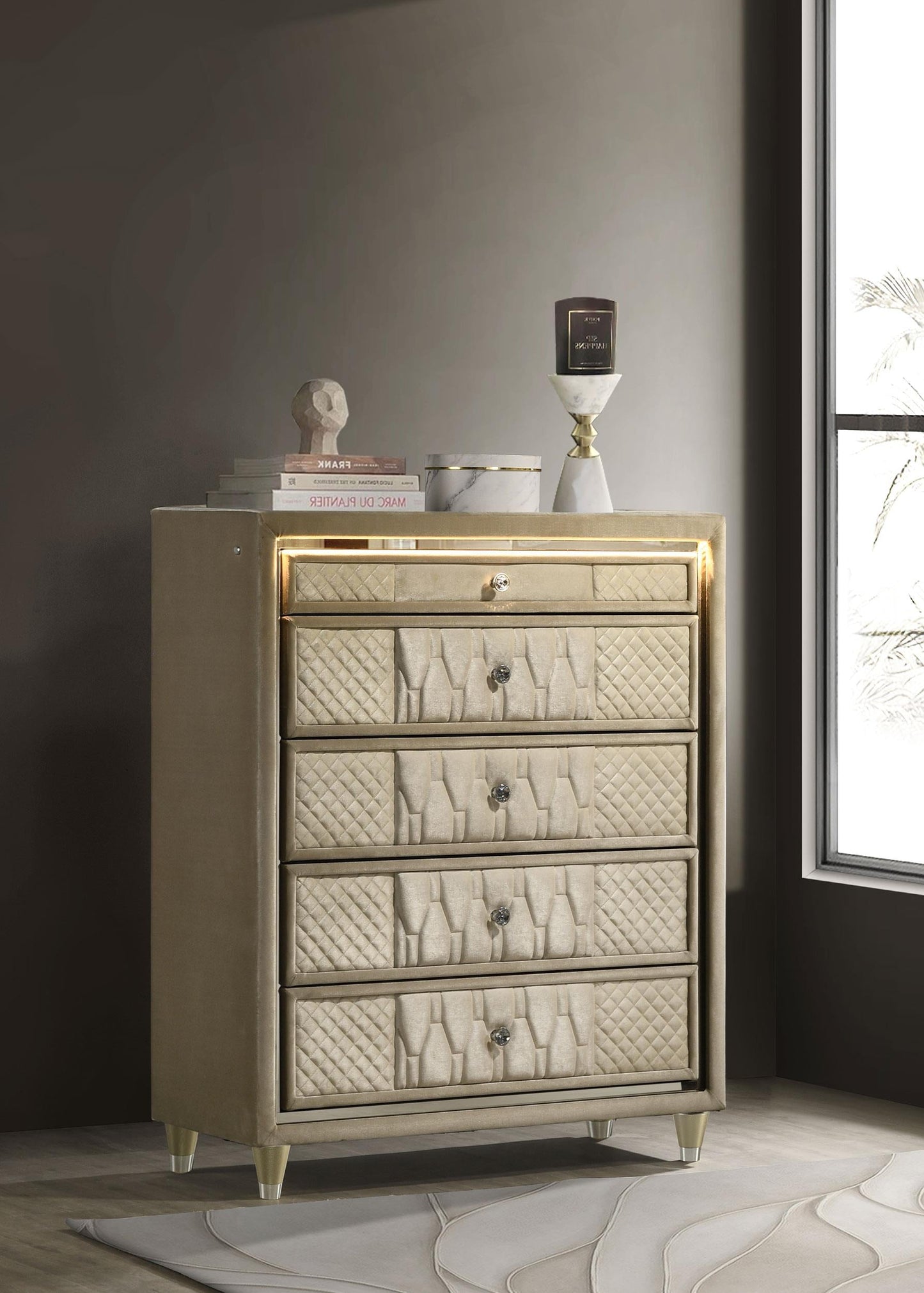 Lorient Chest - Ivory / Camel