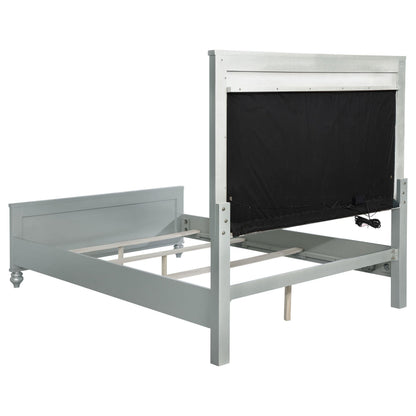 Gunnison Bed 4-Piece Set in Silver Metallic