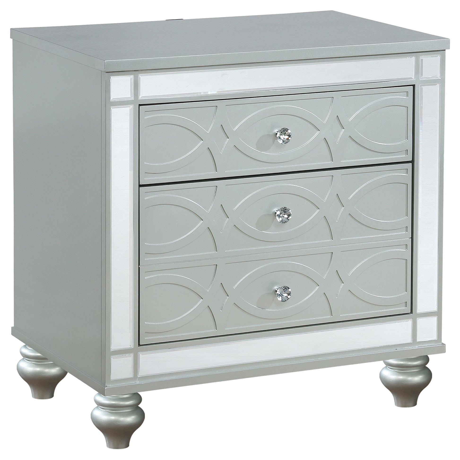 Gunnison Bed 4-Piece Set in Silver Metallic
