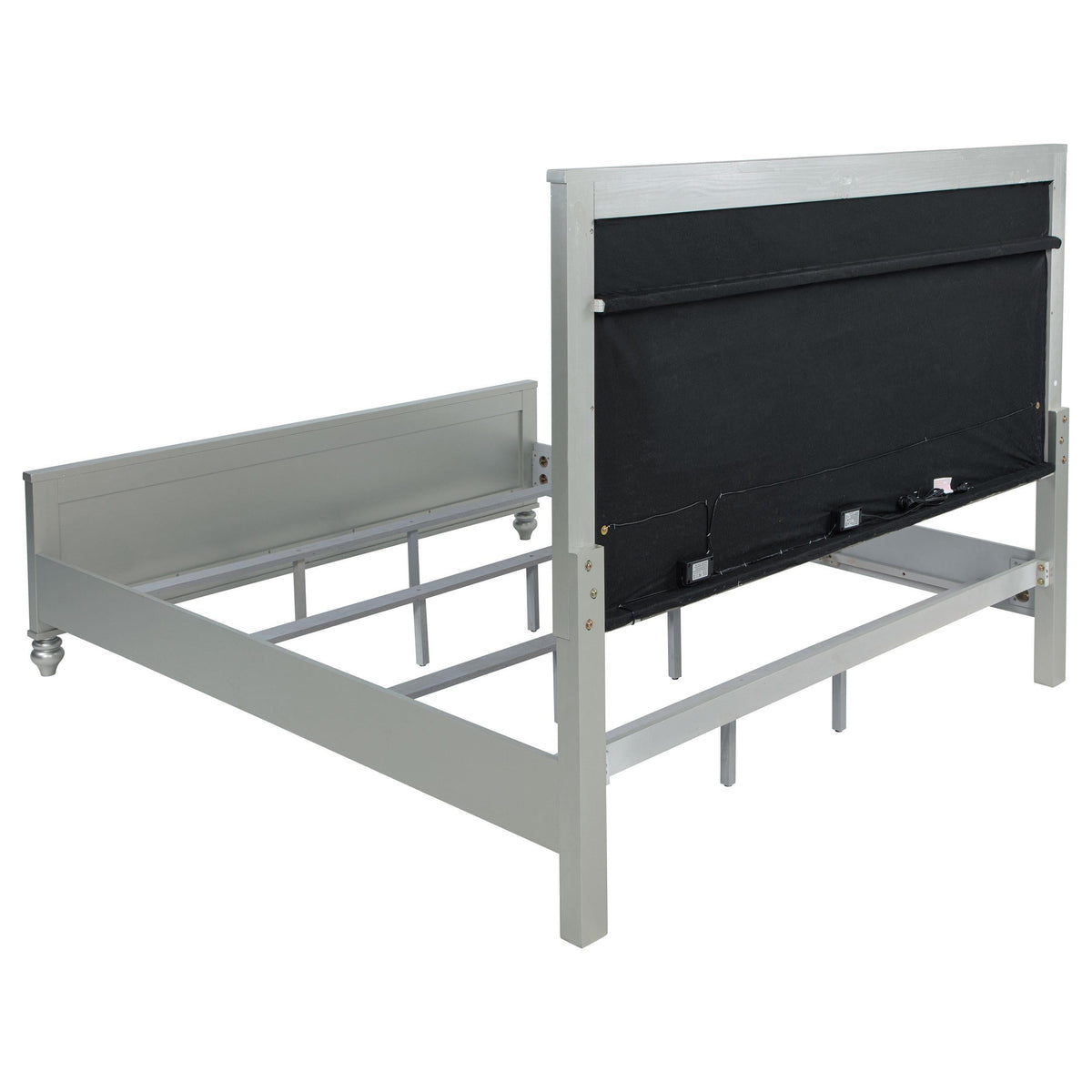 Gunnison E King Bed in Silver Metallic - Coaster Furniture