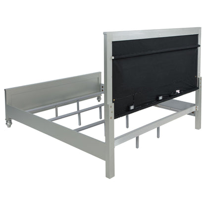 Gunnison E King Bed in Silver Metallic - Coaster Furniture