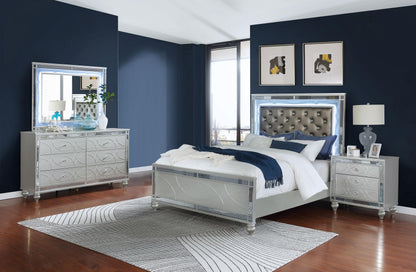 Gunnison Bed 4-Piece Set in Silver Metallic