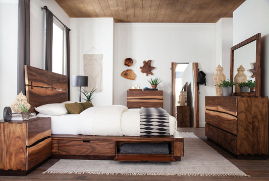 Winslow Eastern King Bed 4-Piece Set - Smokey Walnut / Coffee Bean