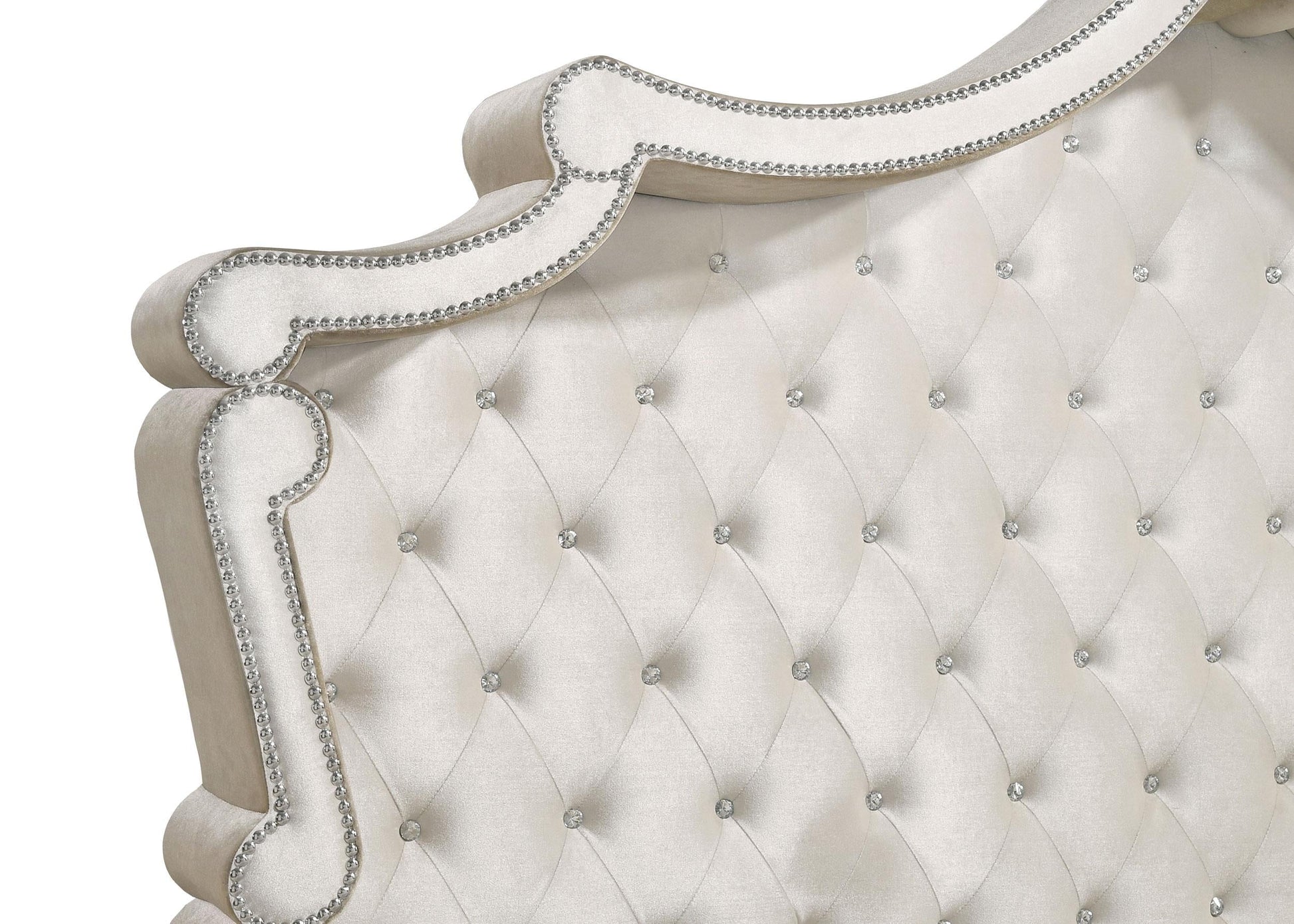 Antonella Bed 5-Piece Set in Ivory / Camel