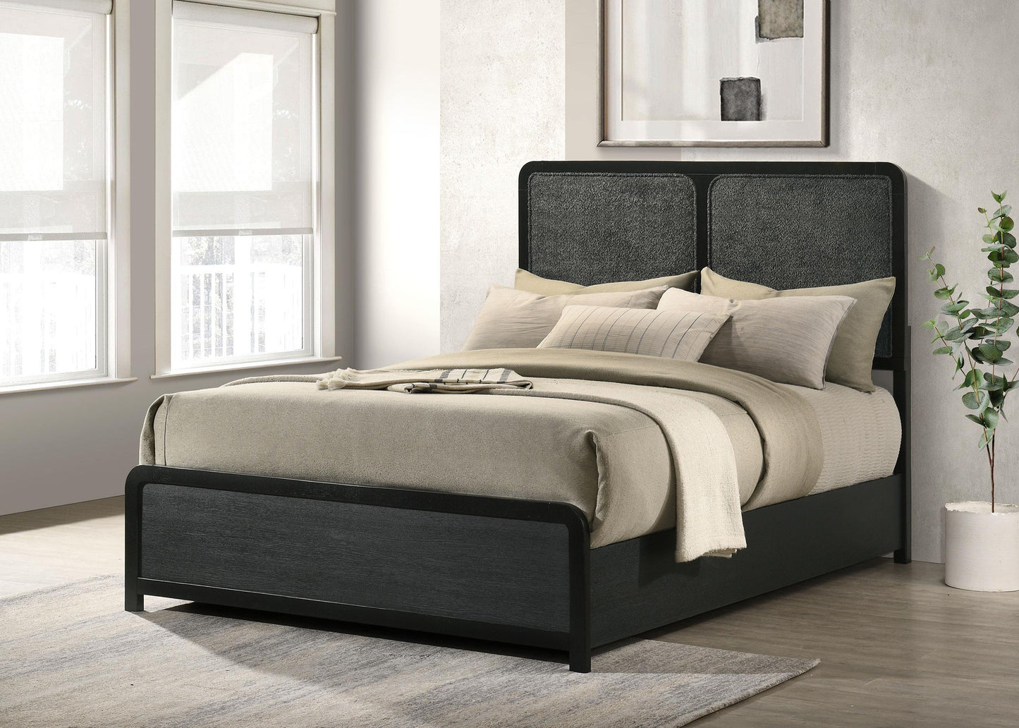 Cavelle Bed in Black
