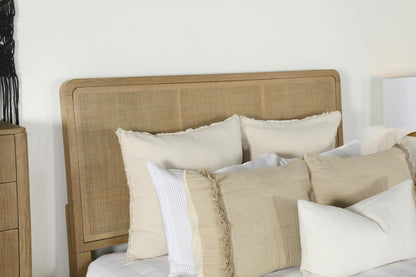 Arini E King Bed in Natural - Coaster Furniture