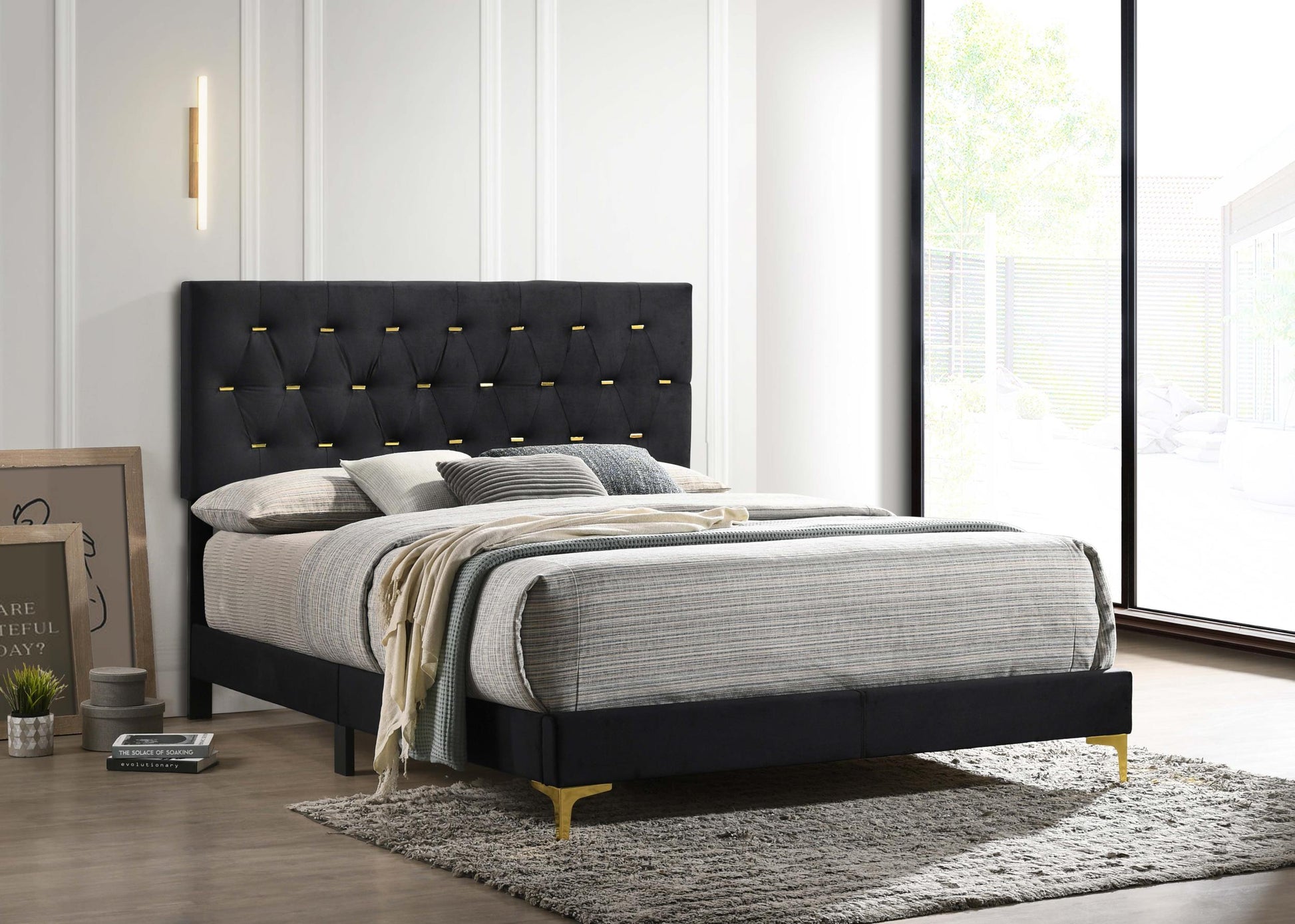 Kendall Queen Bed - Black