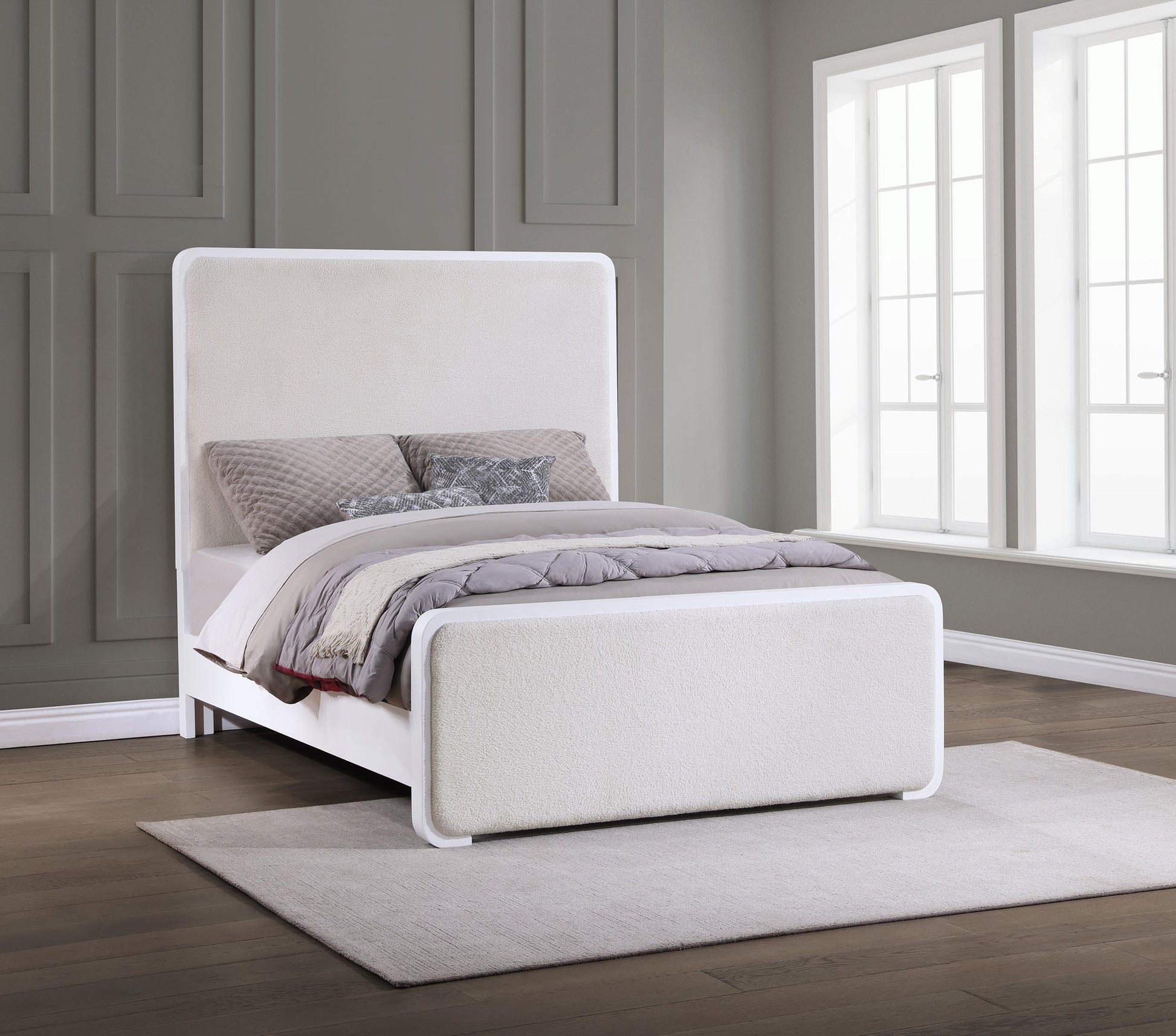 Anastasia Bed in Pearl White