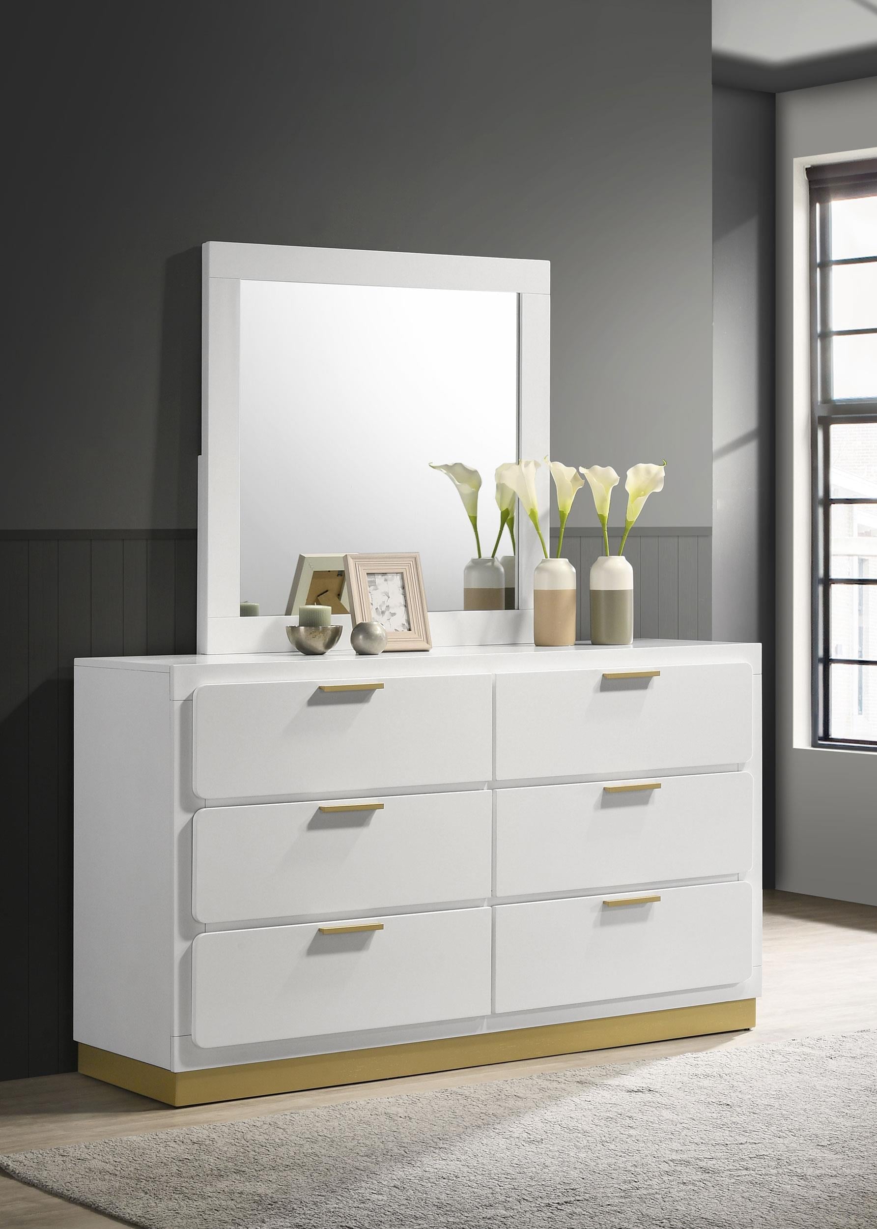 Caraway Dresser With Mirror - White