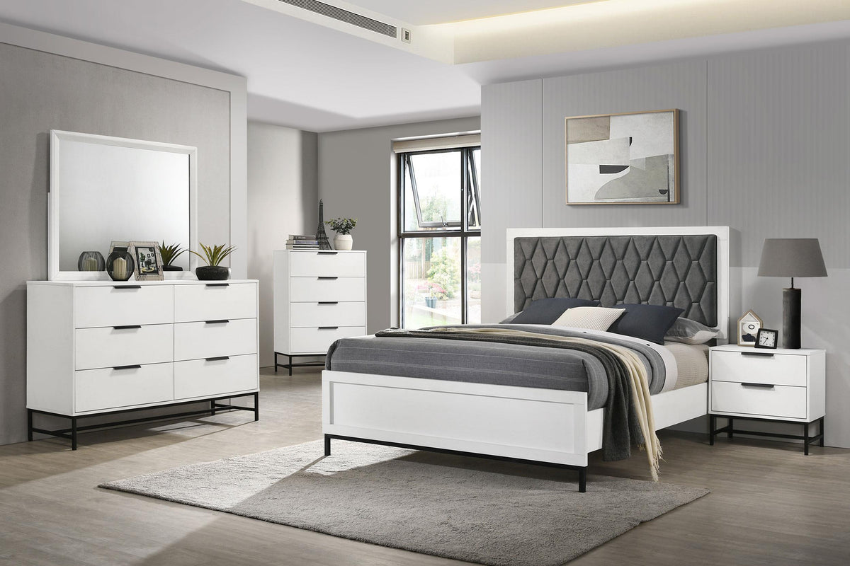 Sonora Dresser Mirror in White - Coaster Furniture