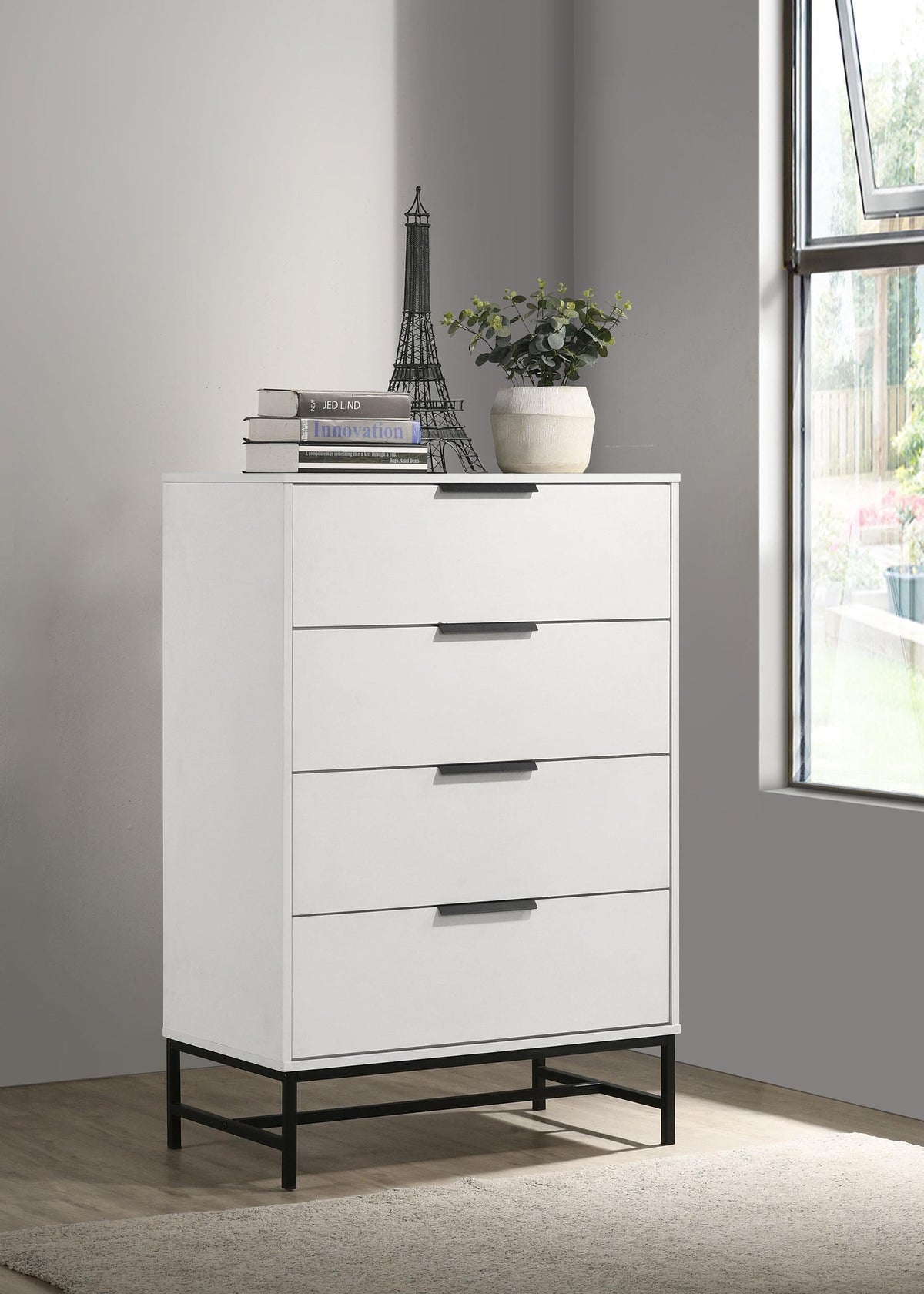 Sonora Chest in White - Coaster Furniture