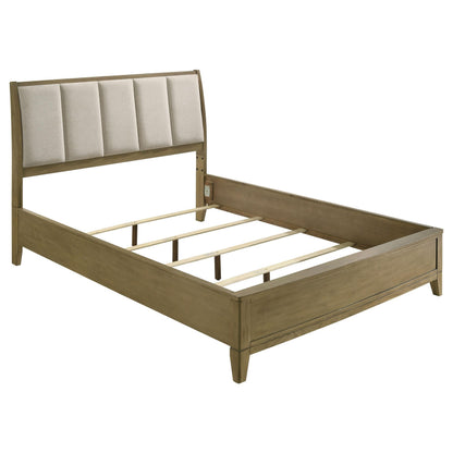 Granada Bed 4-Piece Set in Natural Pine