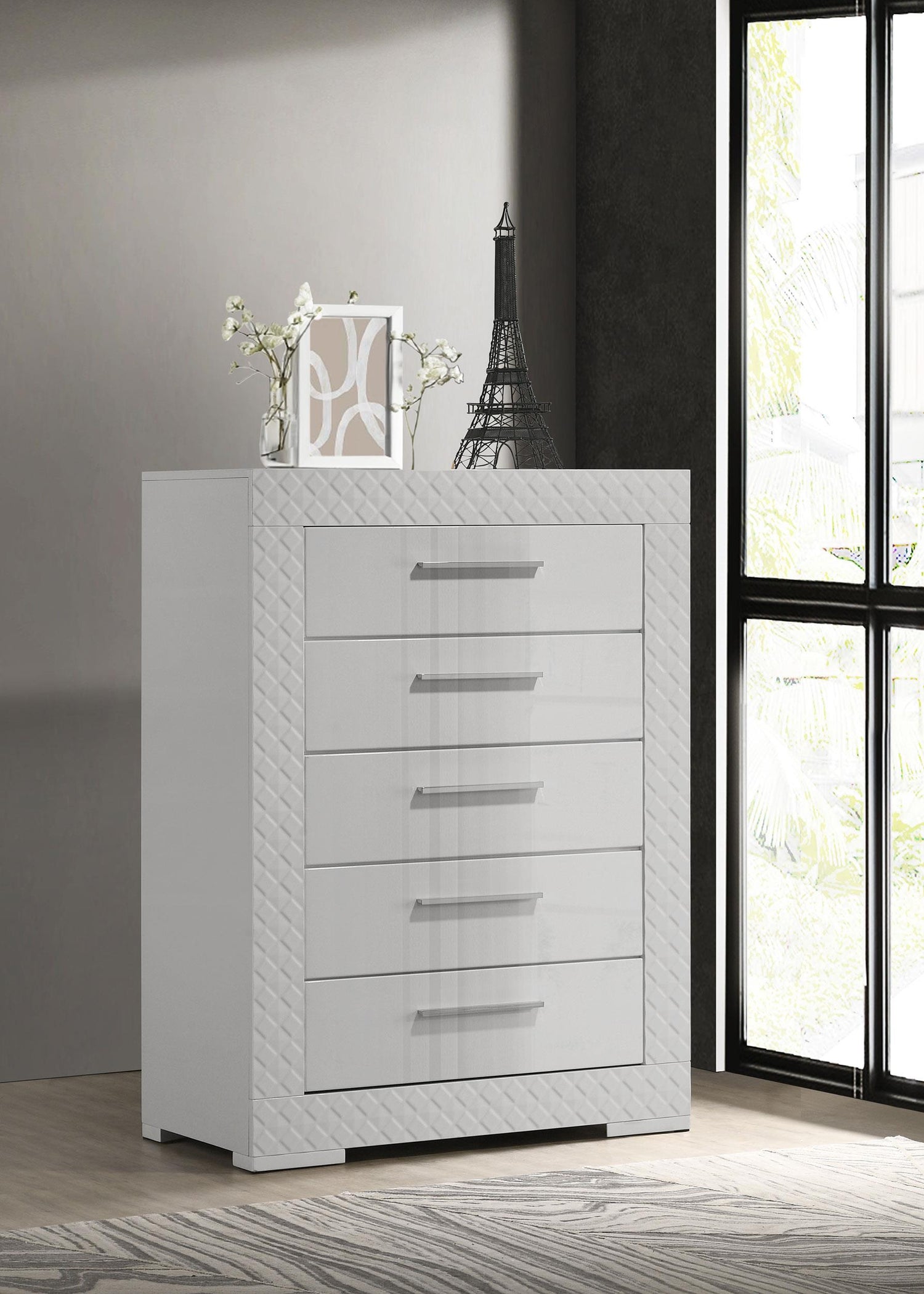 Ives Chest in White High Gloss - Coaster Furniture