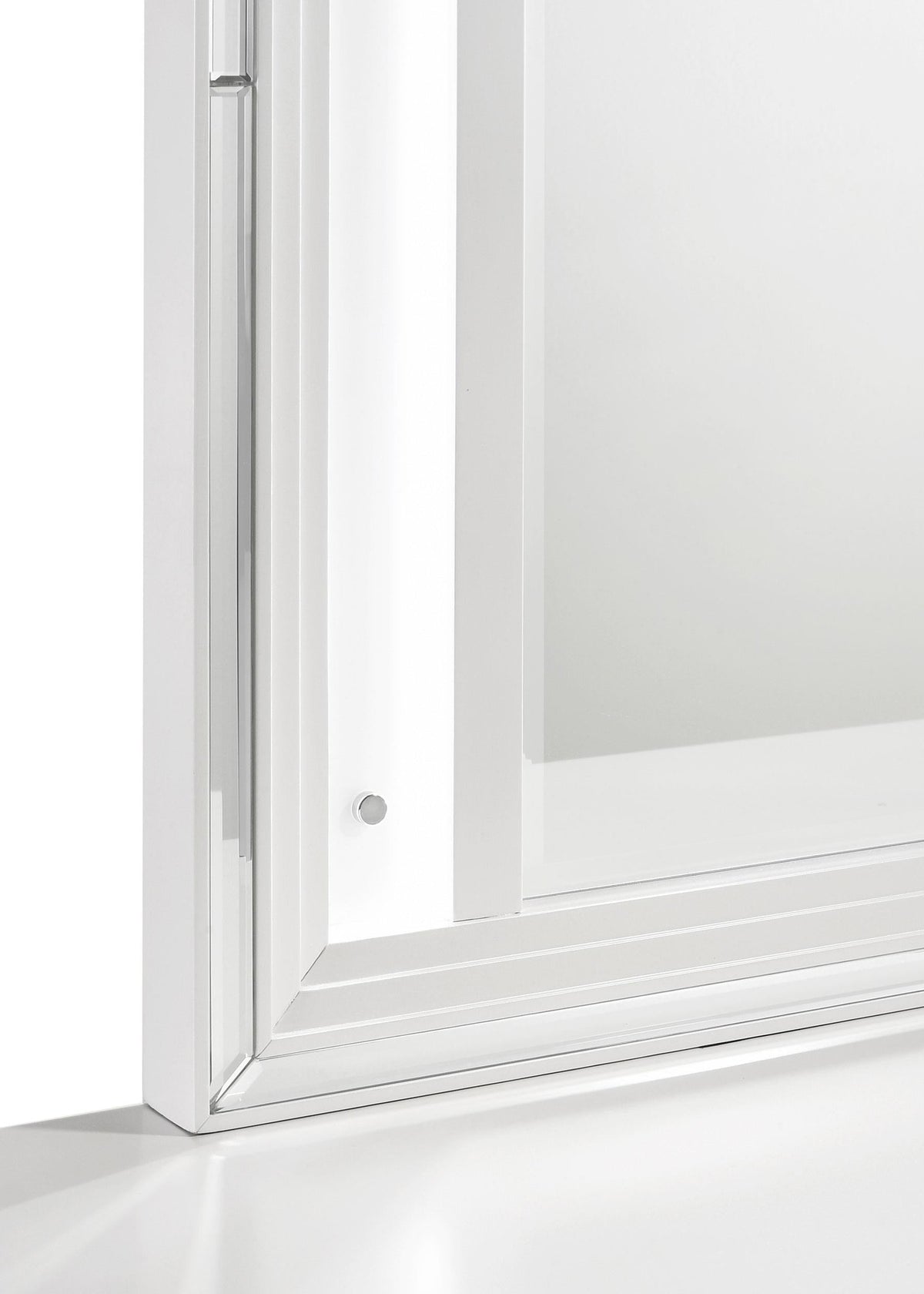 Marmore Dresser Mirror in White - Coaster Furniture