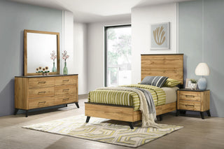 Kaywood Bed 4-Piece Set in Weathered Brown