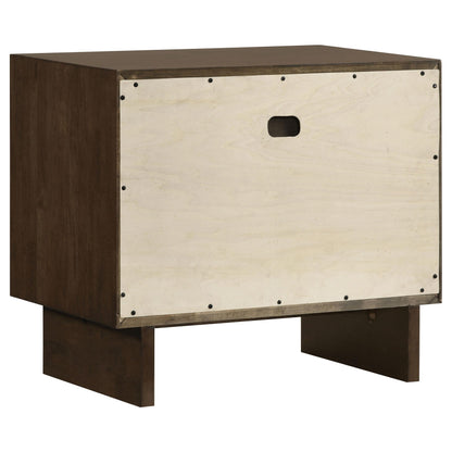 Glenwood Bed 4-Piece Set in Warm Brown