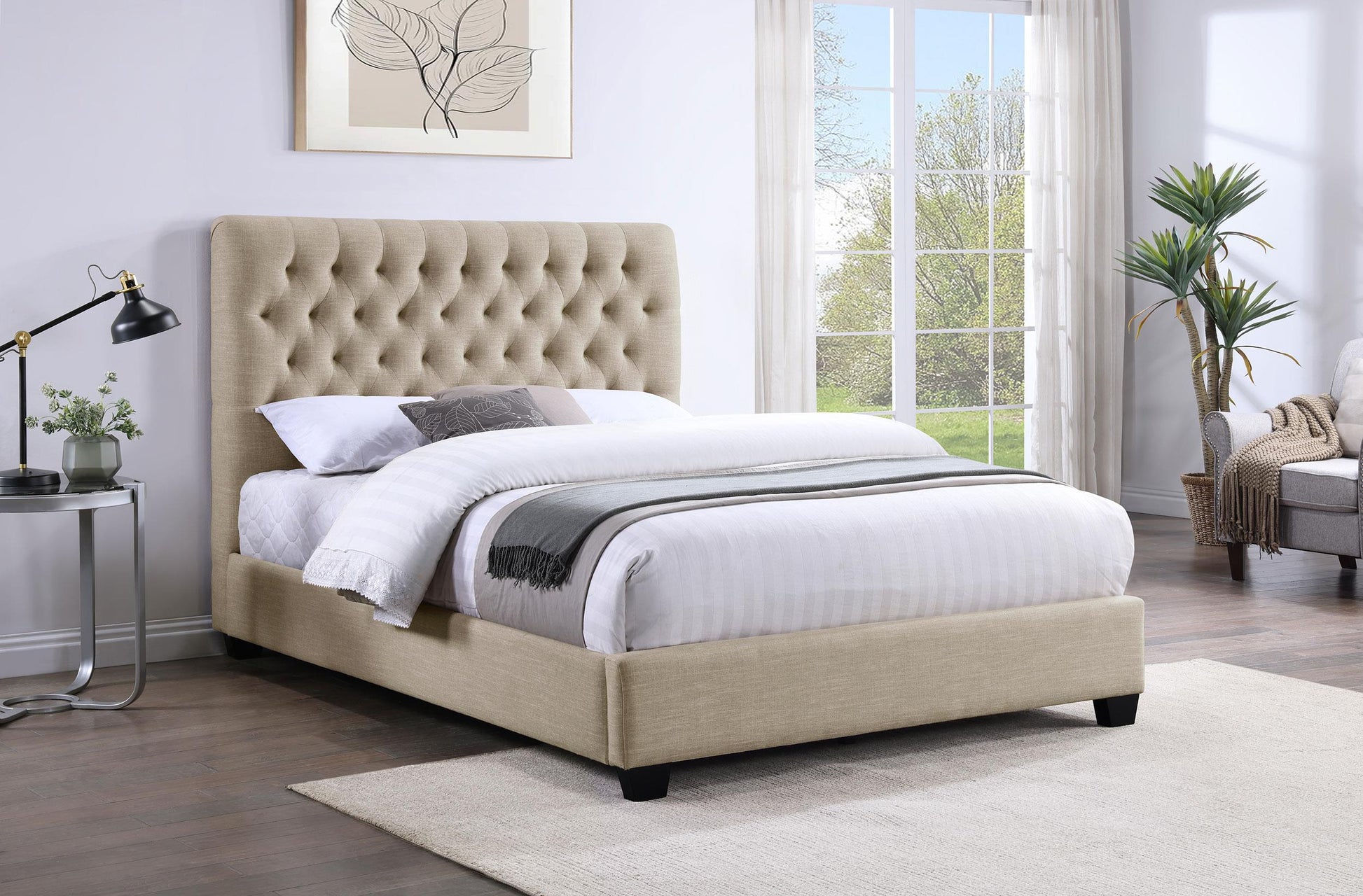 Chloe Bed in Oatmeal