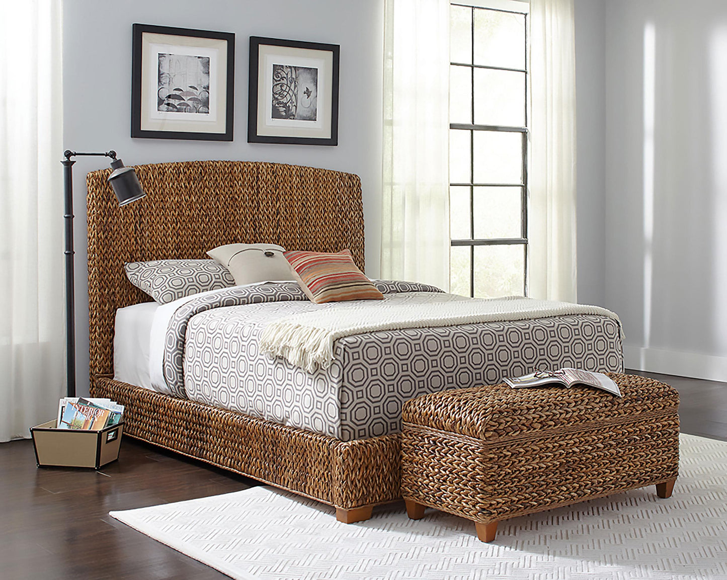 Laughton Bed in Amber