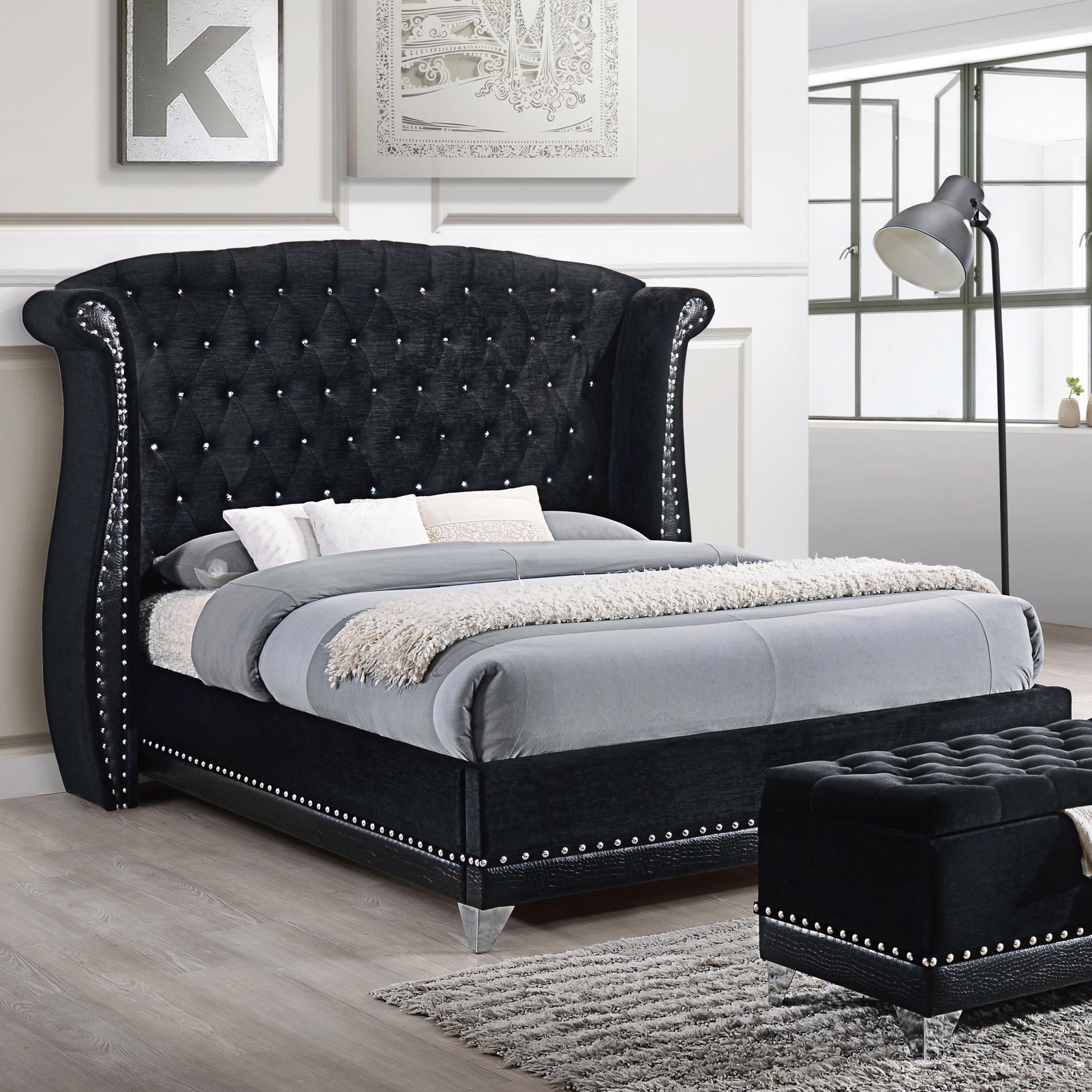 Barzini Bed in Black