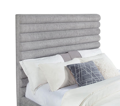 Patricia Bed in Grey