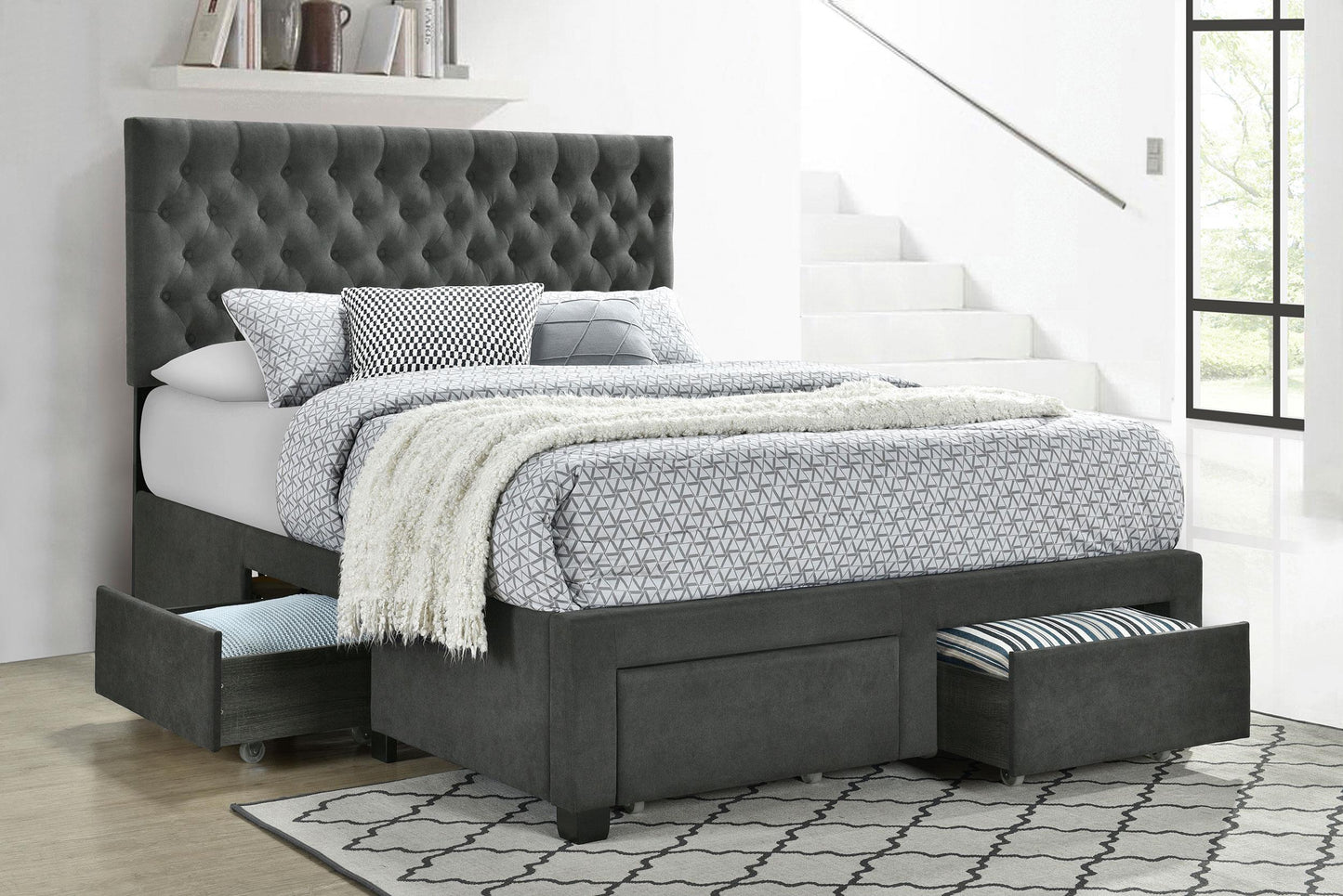 Soledad Queen Bed - Grey