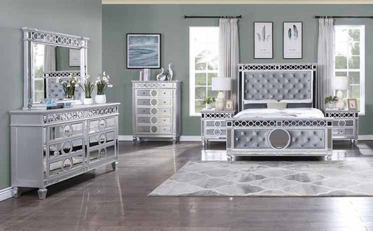 B688 82” Gray / Mirror Bedroom Set