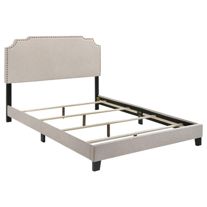 Tamarac Bed in Beige