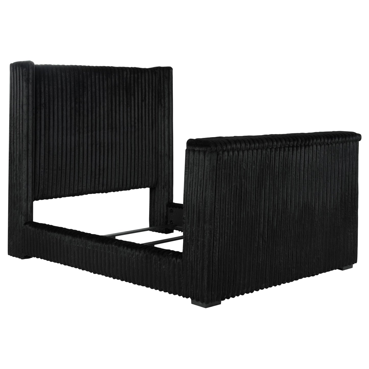 Centergrove Bed in Black