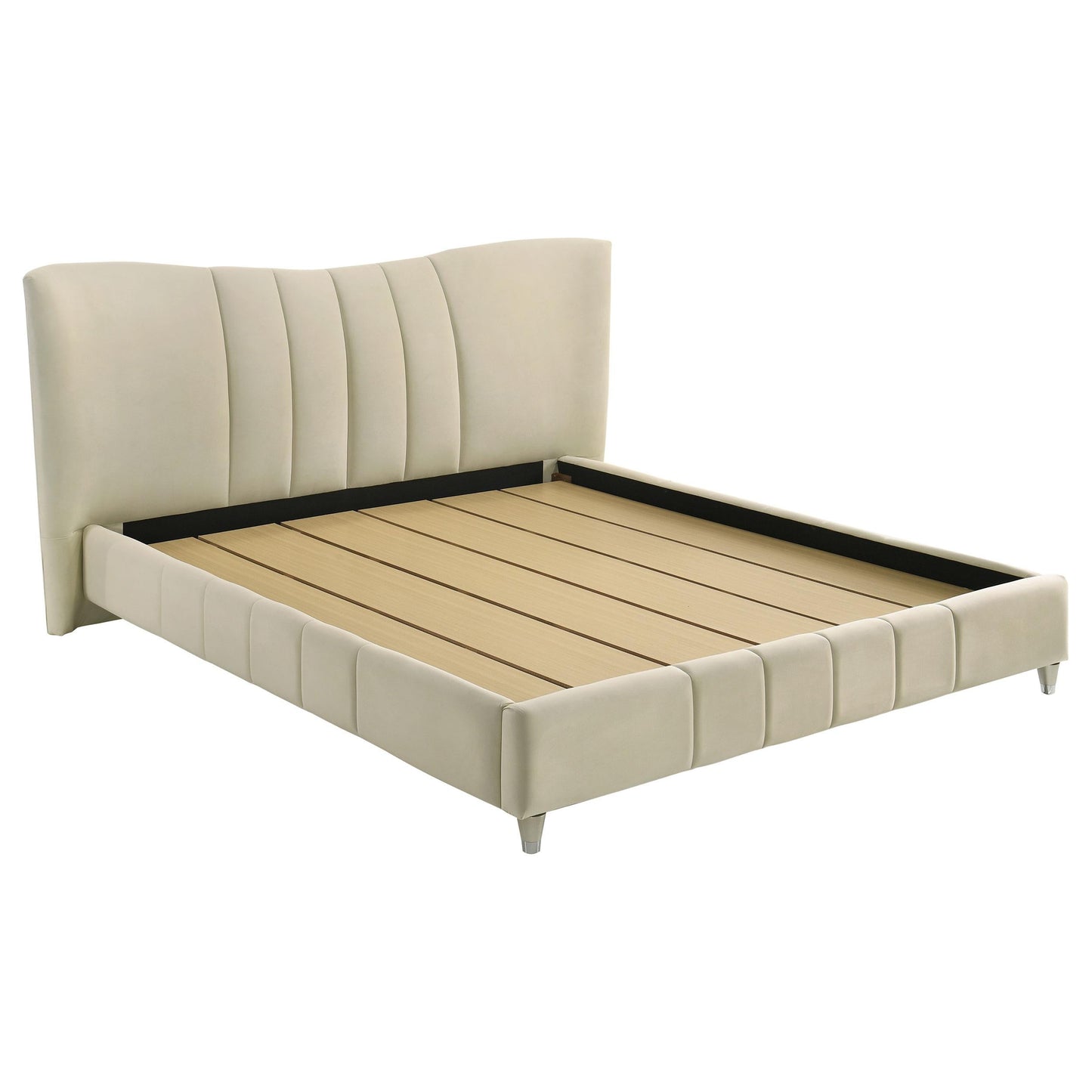 Evelyn Bed in Ivory