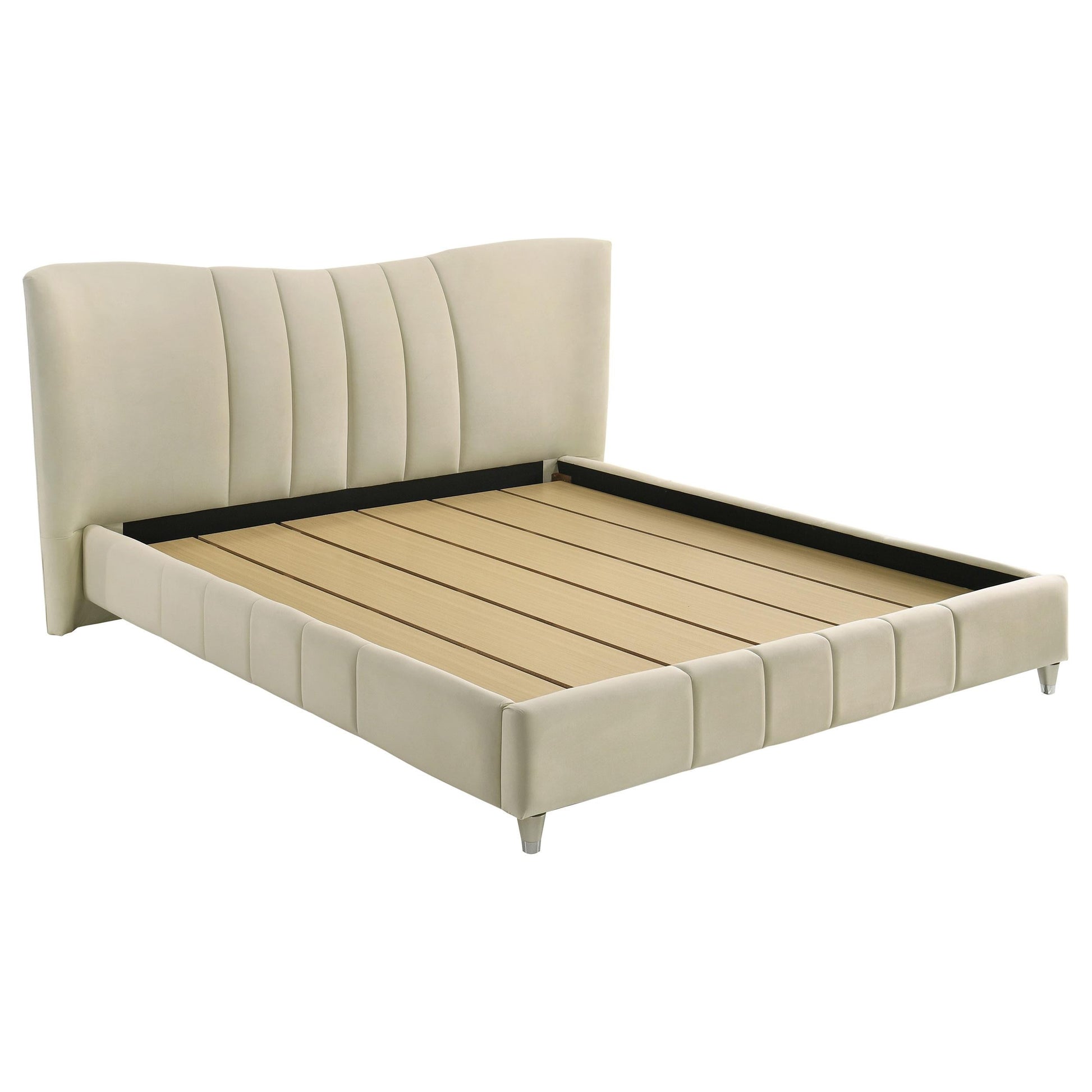 Evelyn Bed in Ivory