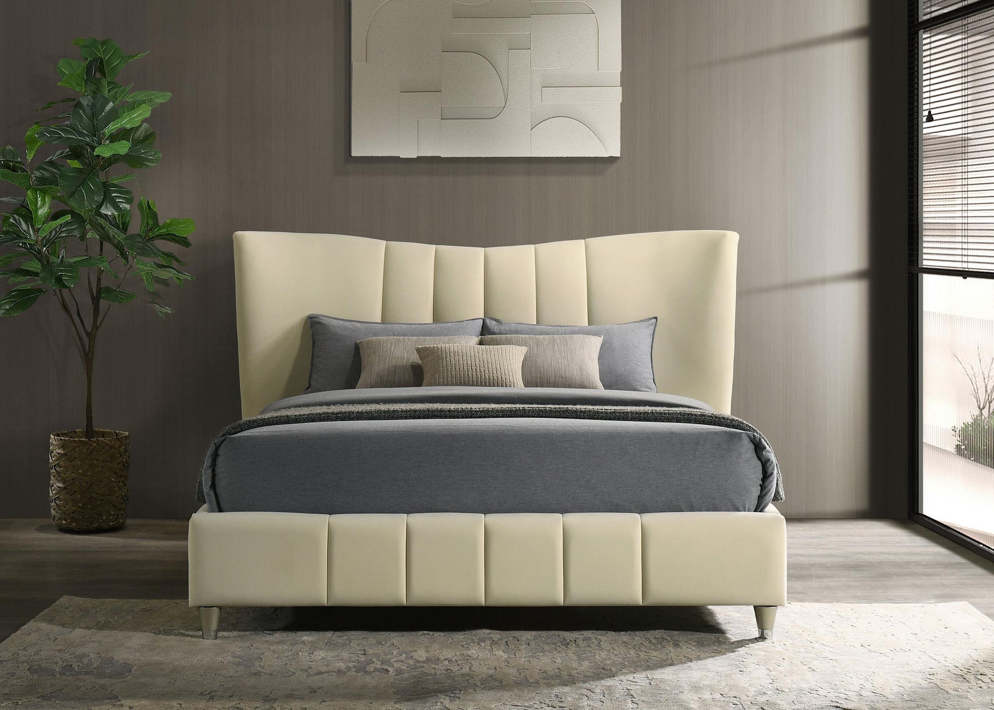 Evelyn Bed in Ivory