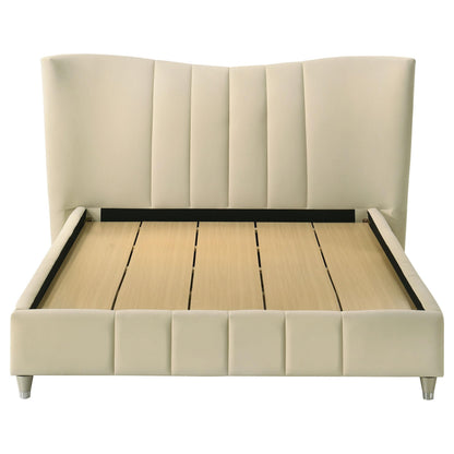 Evelyn Bed in Ivory