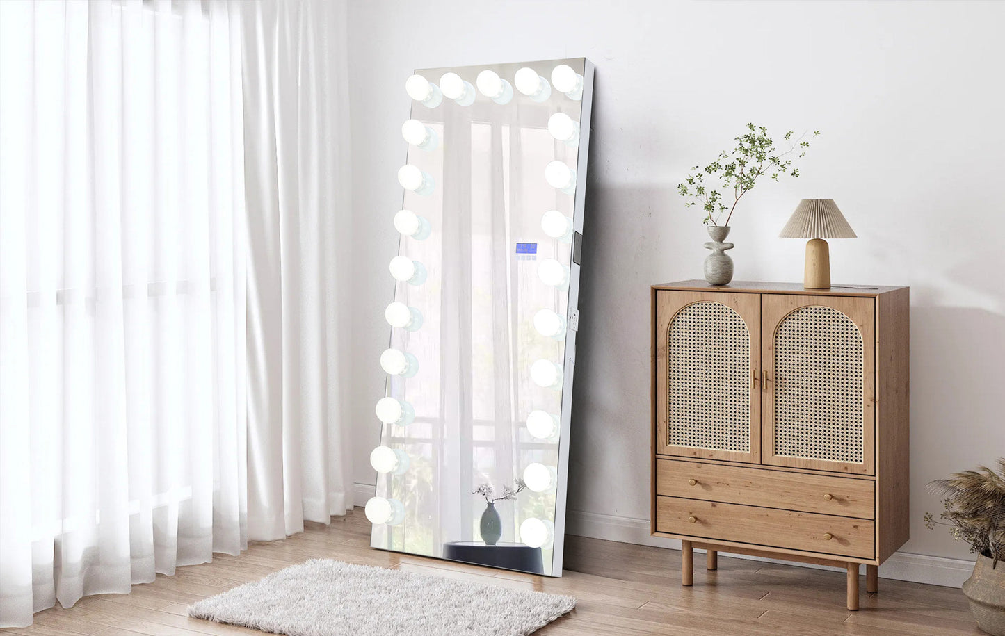 M03 Mirror