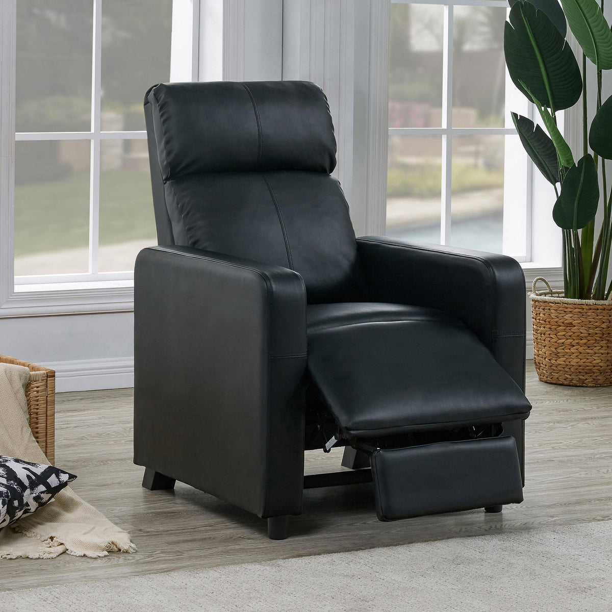 Toohey Recliner in Black - Coaster Furniture