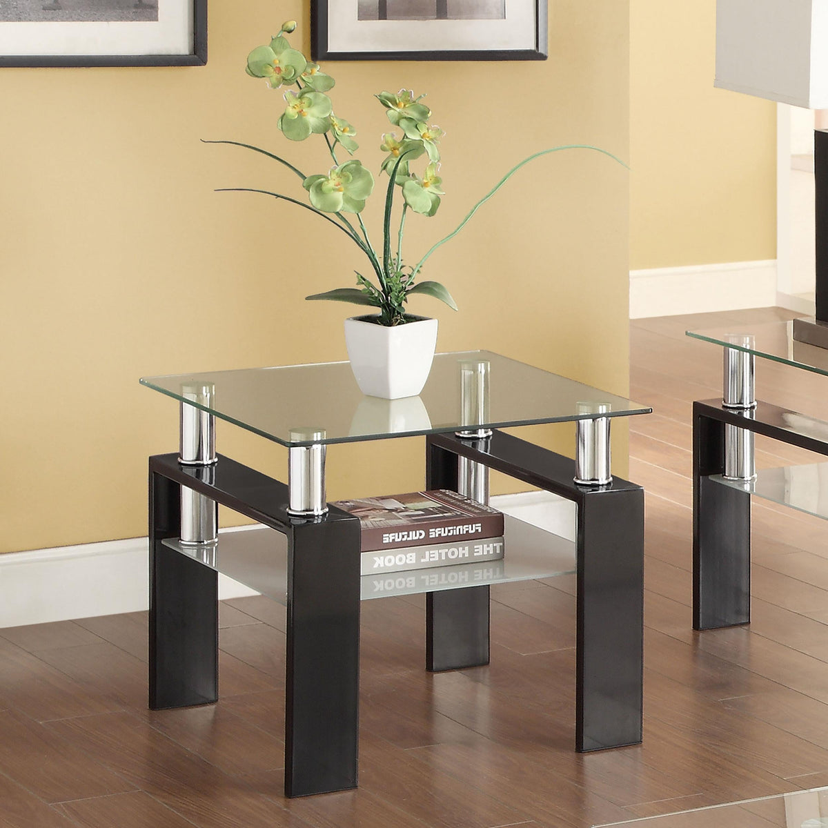 Dyer End Table in Black - Coaster Furniture